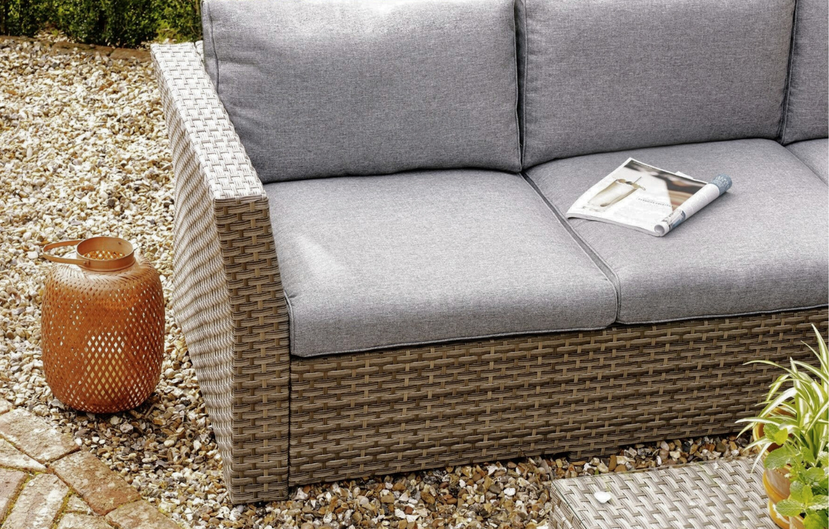 Chesterton 5-Seater Grey Polyrattan Corner Garden Sofa Set