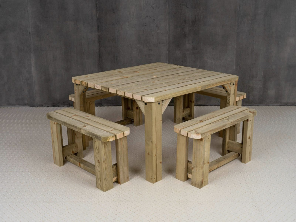 QUADRUM Rounded Picnic Table with 4 Benches