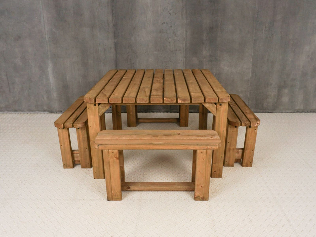 QUADRUM Rounded Picnic Table with 4 Benches — Rustic Finish