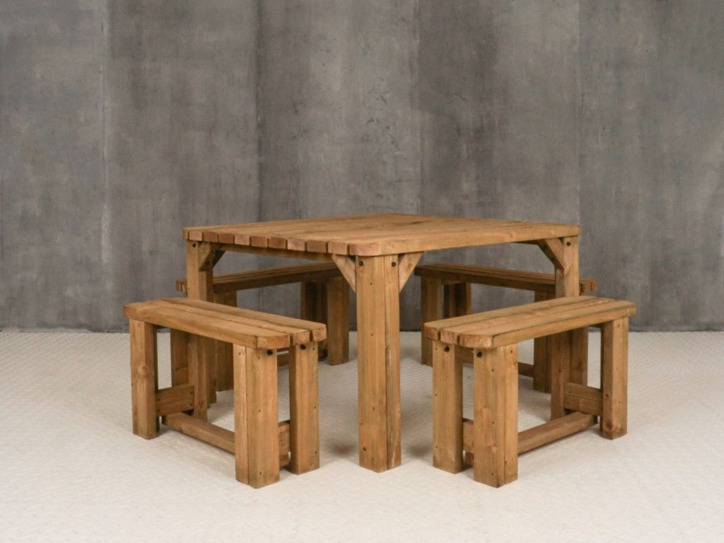 QUADRUM Rounded Picnic Table with 4 Benches — Rustic Finish