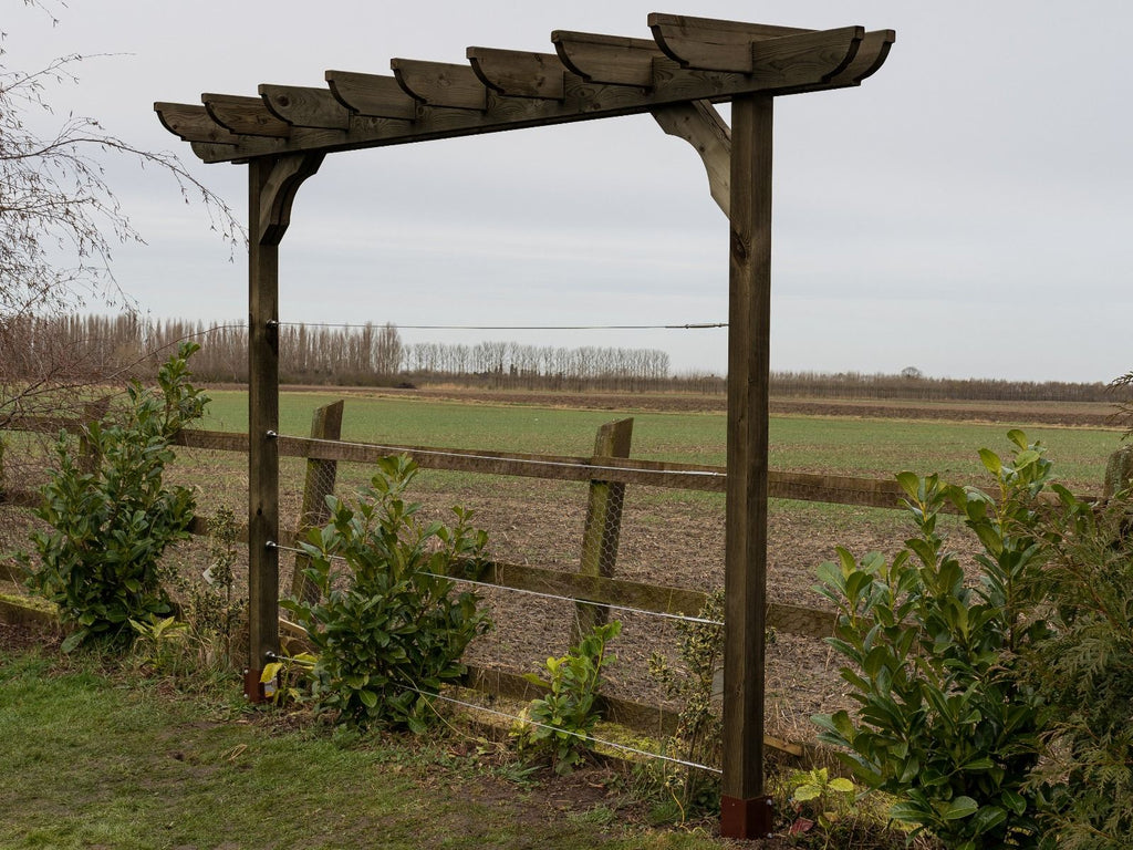 Corbel Double Beam Pergola, Plant Climbing Arbour - Sculpted brace